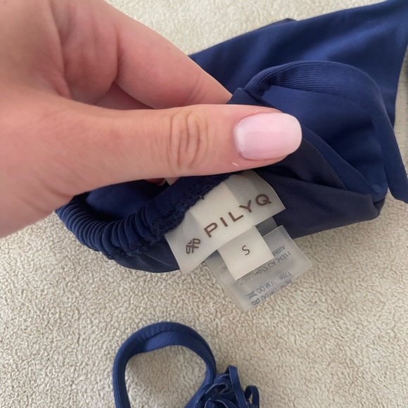 PILYQ Navy Bikini - Picture 6 of 6